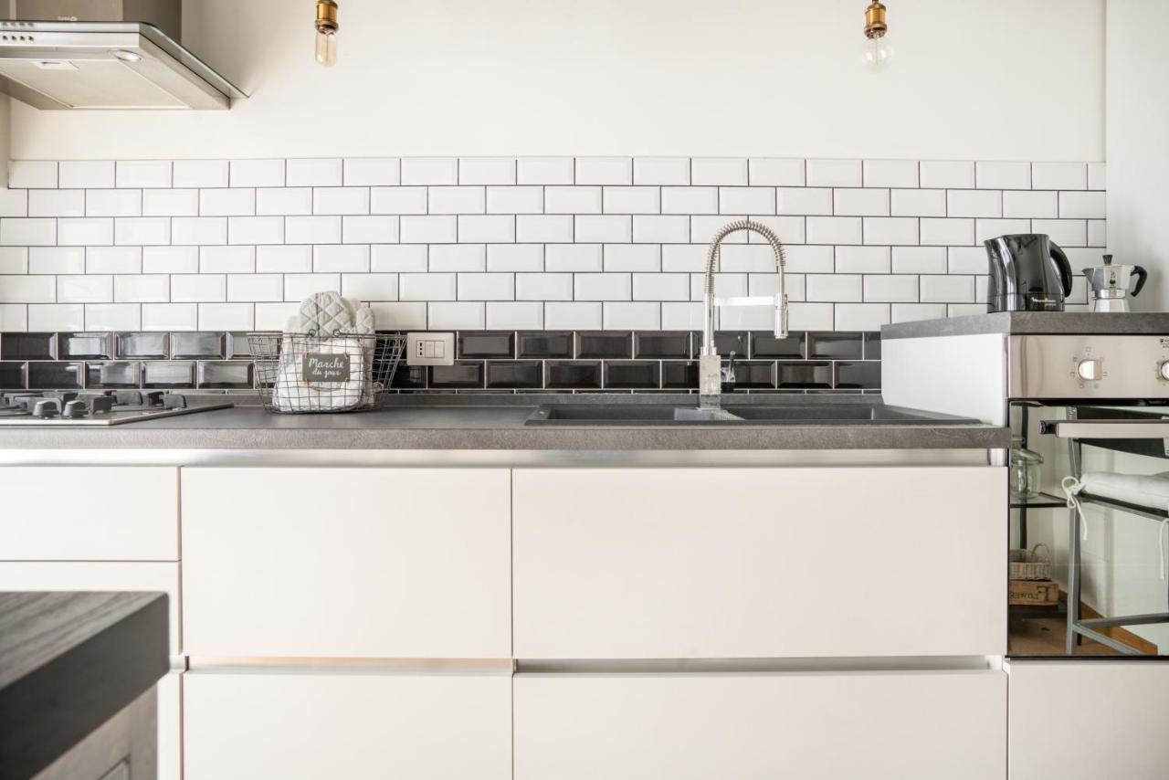 Elegante Bilocale In Zona Tortona Apartment Milan Luaran gambar